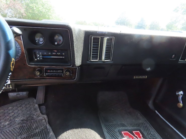 1974-chevrolet-monte-carlo-image-22