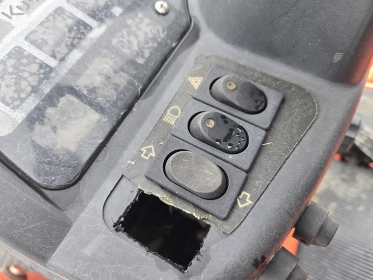 kubota-bx2230d-image-26