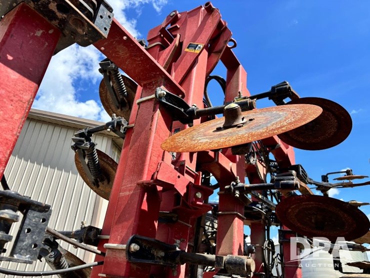2011-case-ih-24-image-56