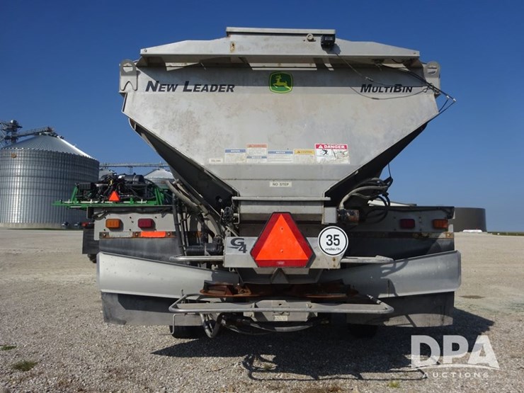2021-john-deere-f4365-image-19