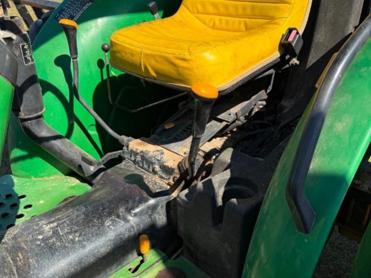 john-deere-5205-image-11