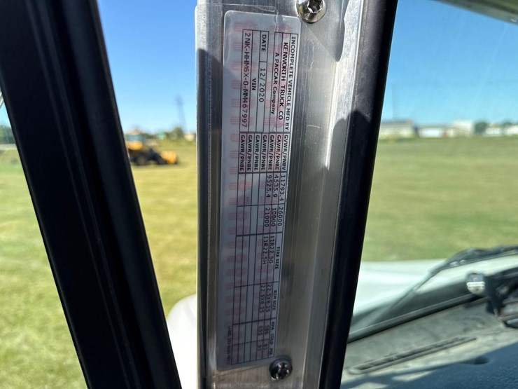 2021-kenworth-t370-image-26