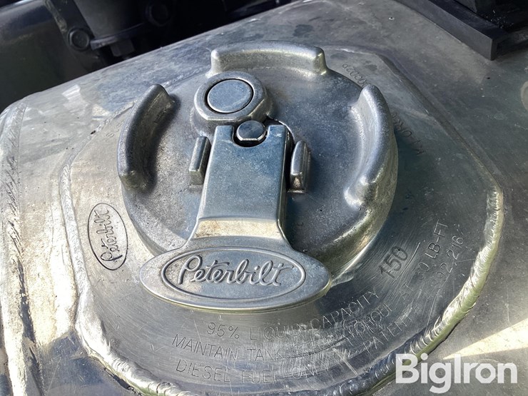 2023-peterbilt-389-image-20