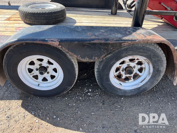 2004-boss-seed-trailer-(jn2958,-unit-t293)-image-24