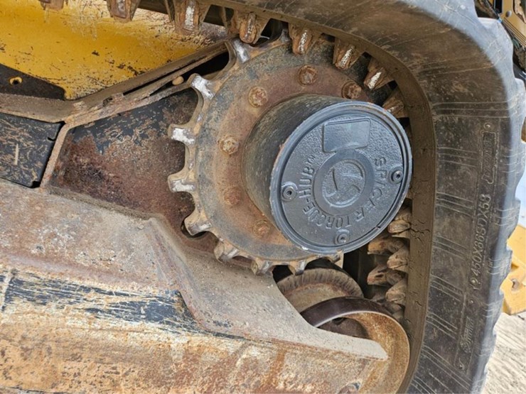 deere-331g-image-14