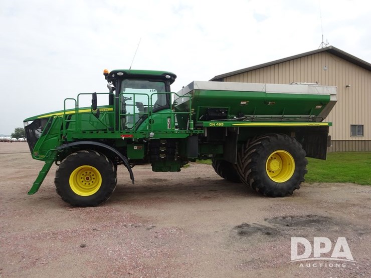 2019-john-deere-f4365-image-44