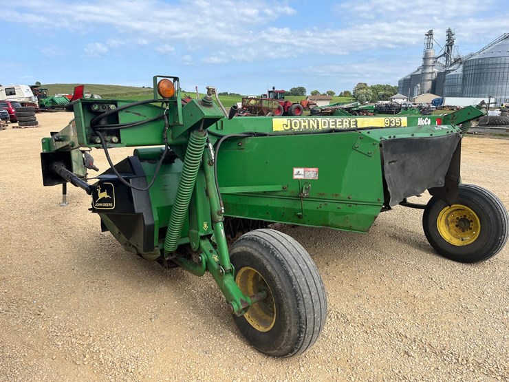 john-deere-935-image-2