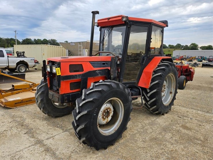 agco-allis-6690-image-1