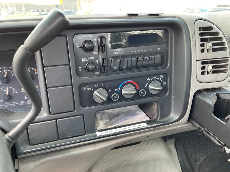 2002-utility-flatbed-image-21