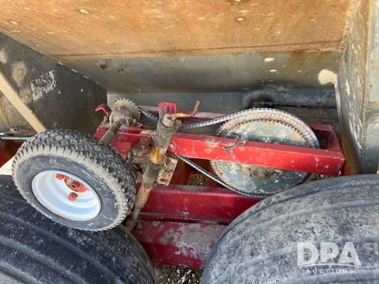 tyler-dry-spreader-(jn2945,-unit-m1026)-image-25