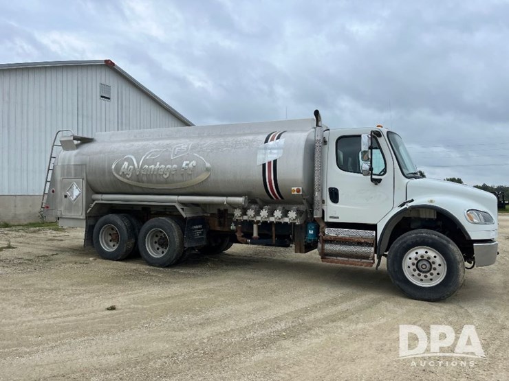 2010-freightliner-business-class-m2-petroleum-truck-(jn2961,-unit-491)-image-7