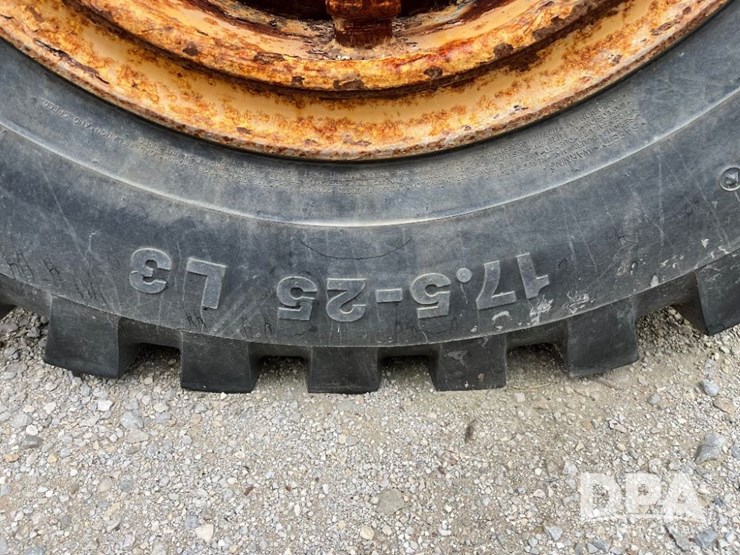 deere-444j-image-17