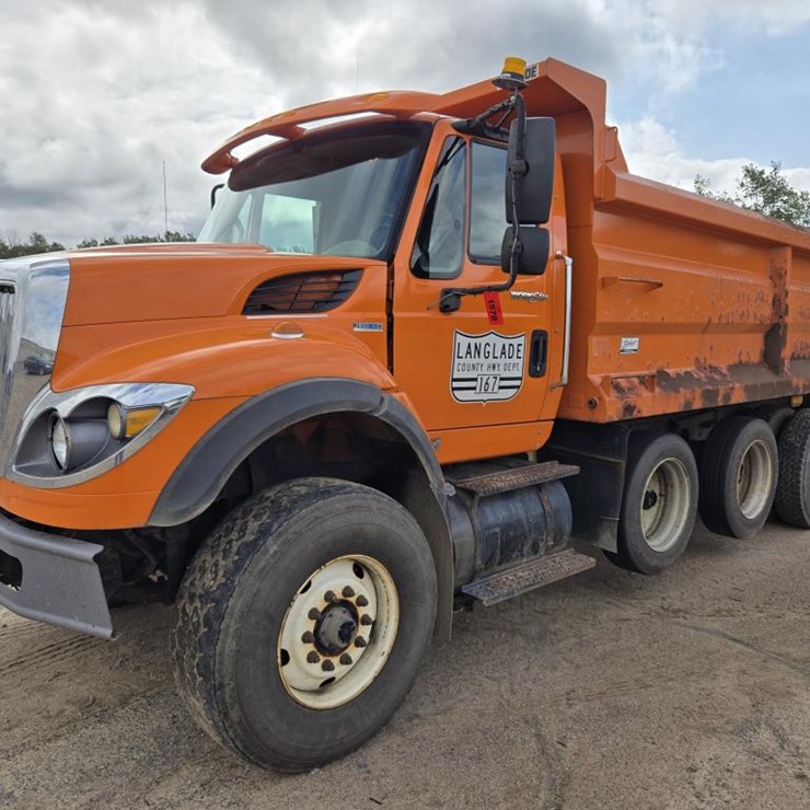 2010 INTERNATIONAL 7600