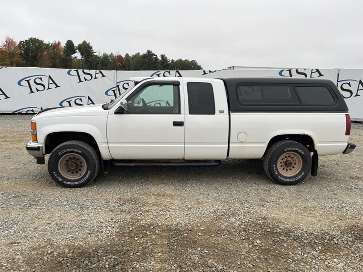 1994-chevrolet-silverado-image-2