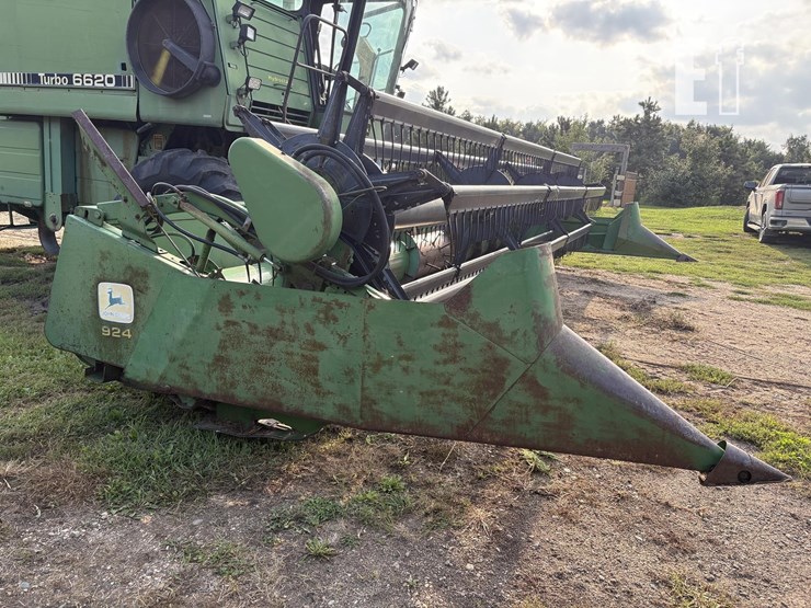 john-deere-924-image-11