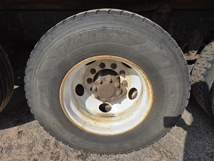 2015-mack-granite-gu813-image-113