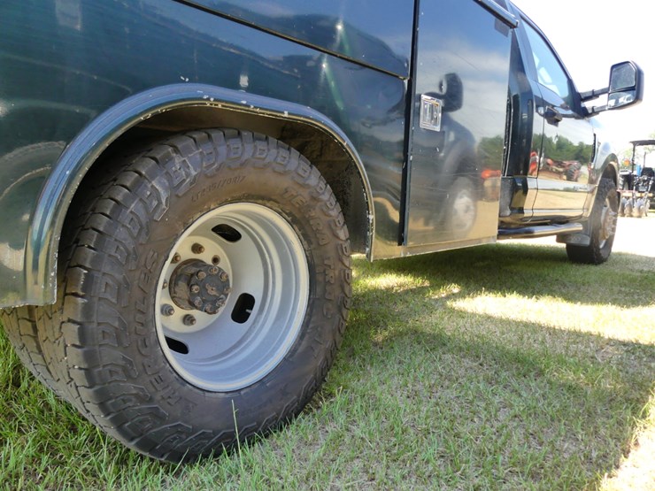 2019-ford-f350-xl-image-8