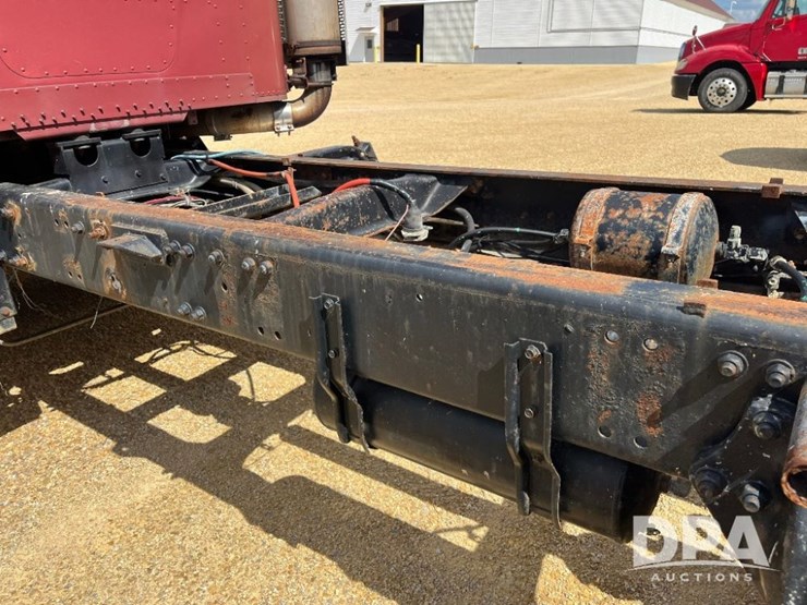 1991-freightliner-truck-(jn2955,-unit-758)-image-47