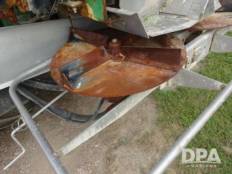 2019-john-deere-f4365-image-78