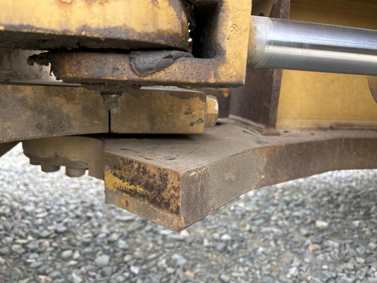 caterpillar-cb54-image-27
