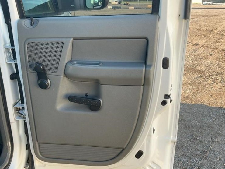 2007-dodge-ram-3500-image-45