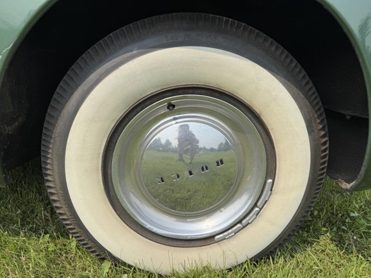 #1062-•-1949-buick-series-50-super-sedan-image-64