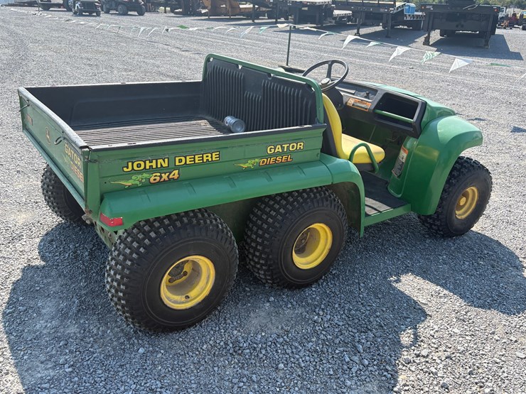 john-deere-gator-image-3