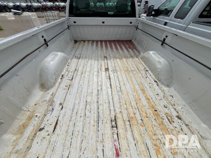 2012-gmc-3500hd-image-27