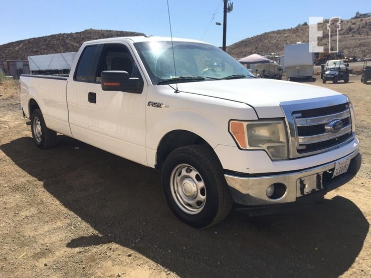2013-ford-f150-xlt-image-2