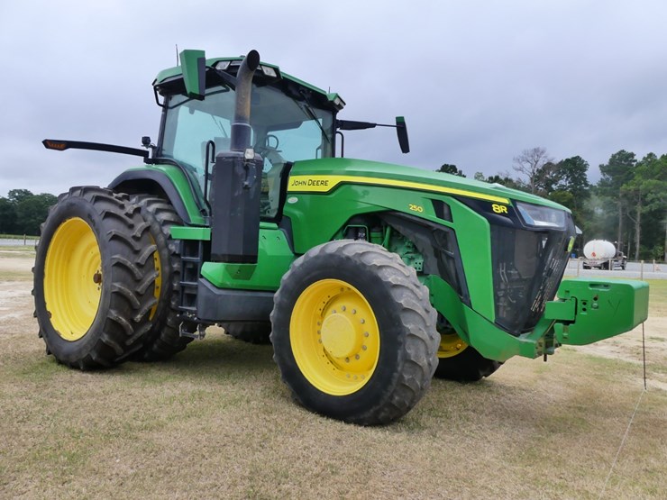 john-deere-8r-250-image-2