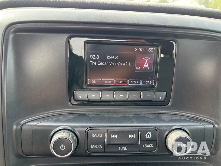 2015-gmc-2500-image-56