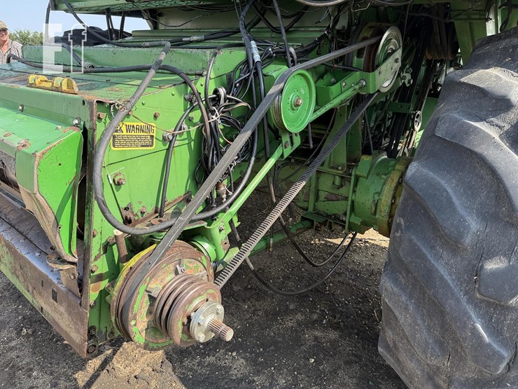john-deere-8820-image-10