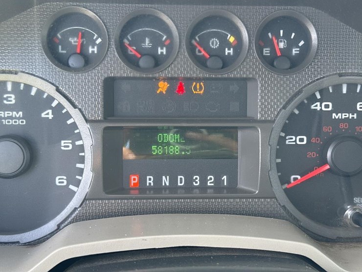 2010-ford-f250-image-35