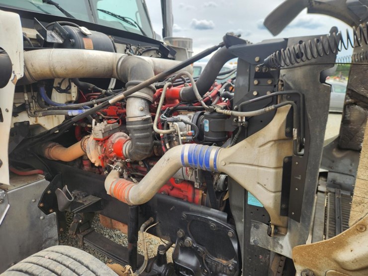 2019-western-star-4900sf-image-39