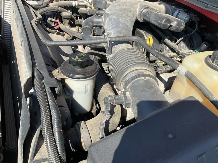 2015-ford-f550-image-110