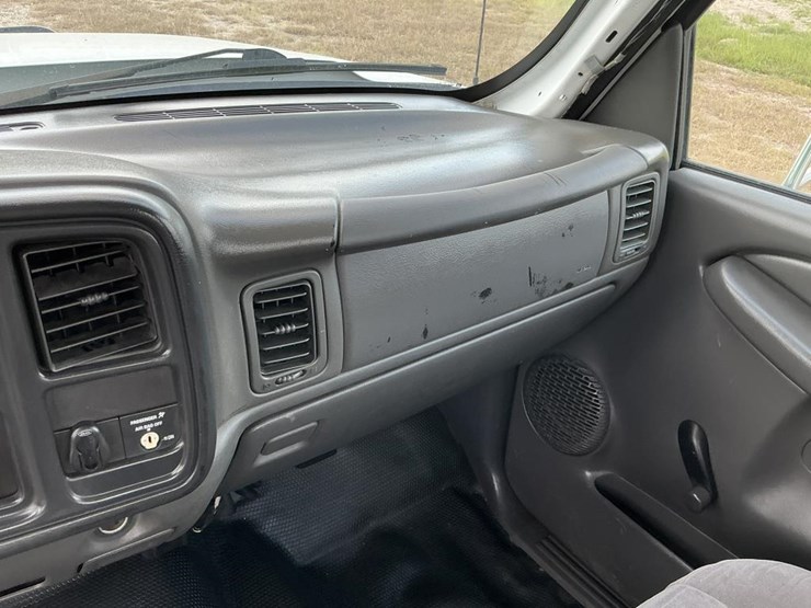 2007-chevrolet-3500-image-54