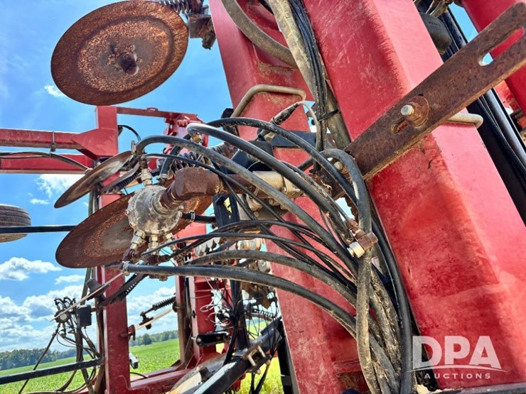 2011-case-ih-24-image-48