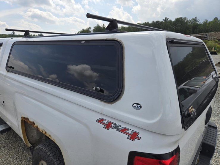 2016-chevrolet-2500hd-image-27