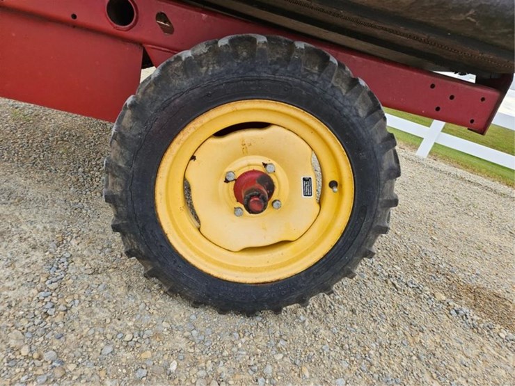 new-holland-166-image-17