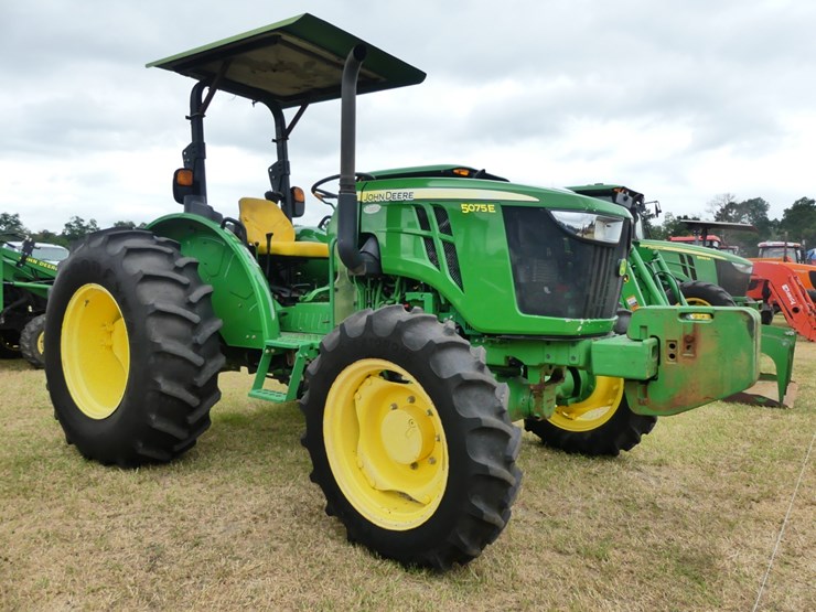 john-deere-5075e-image-2