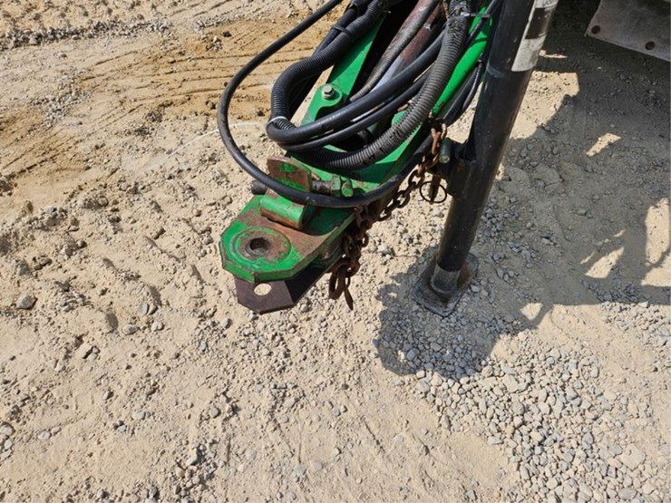 john-deere-566-image-10