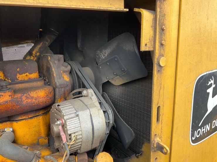 1985-deere-648d-image-92