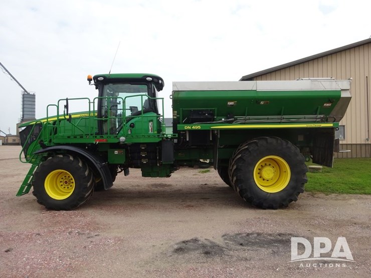 2019-john-deere-f4365-image-43