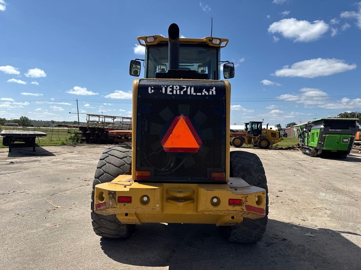 caterpillar-928hz-image-4