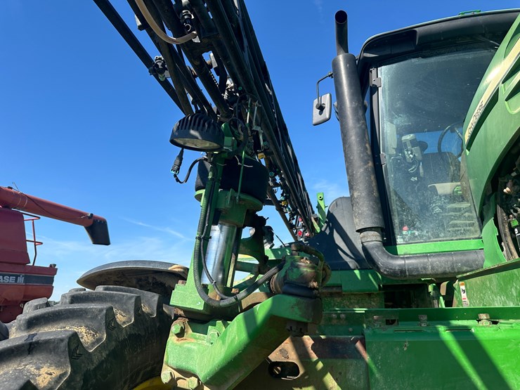 2011-john-deere-4730-image-17