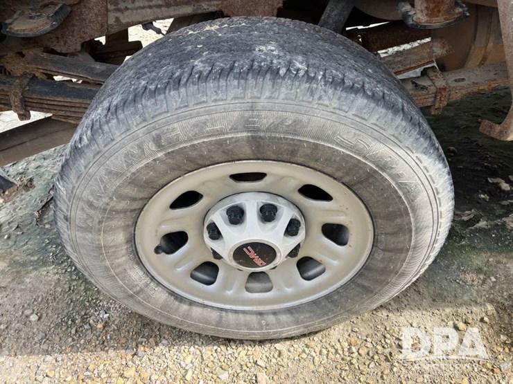 2012-gmc-3500hd-image-22