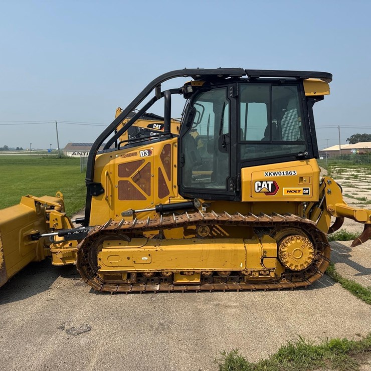 2022 CATERPILLAR D3
