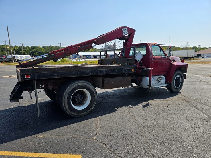 1990-ford-f800-image-24