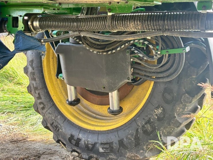 2025-john-deere-616r-image-67