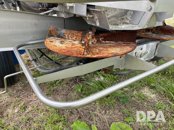 2019-john-deere-485-image-20
